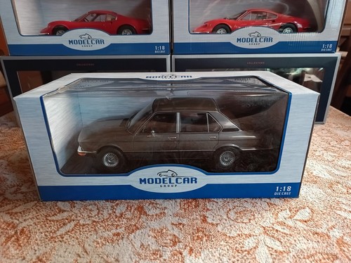 Bmw 520i e12 gris foncé - bmw, 1:18