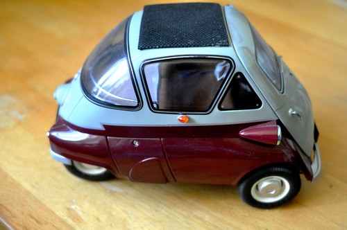 Bmw isetta premium classixxs - bmw, isetta,